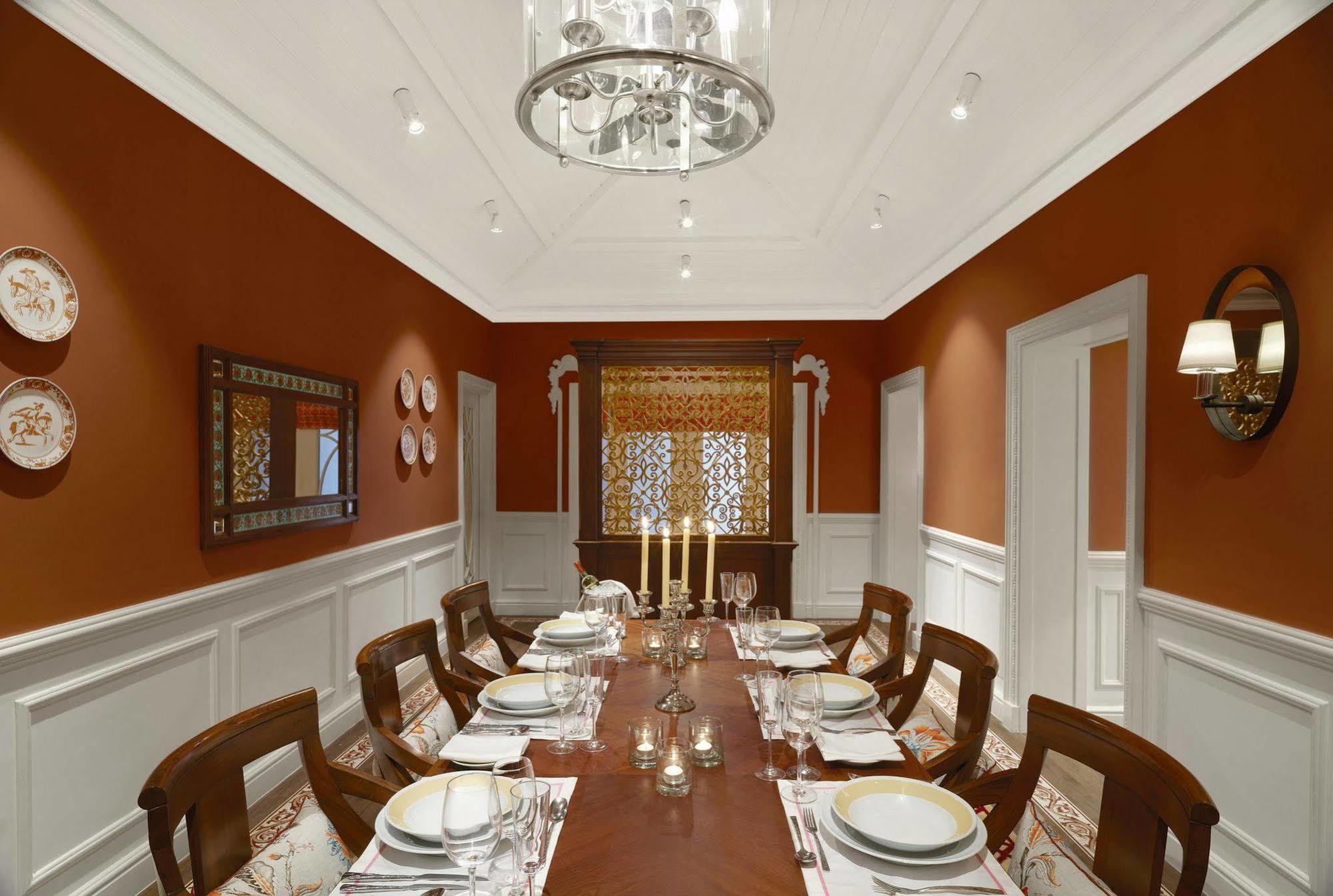 Taj Fort Aguada Resort & Spa, Goa Sinquerim Esterno foto The dining room