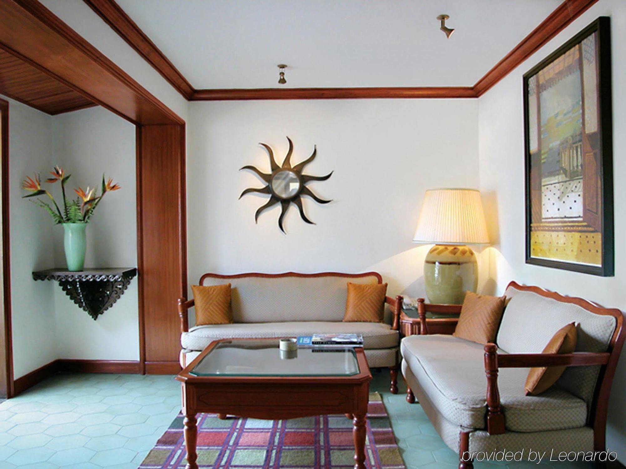 Taj Fort Aguada Resort & Spa, Goa Sinquerim Camera foto A living room